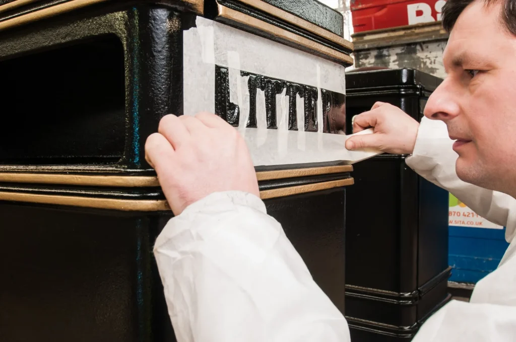 Stenciling Litter Bin